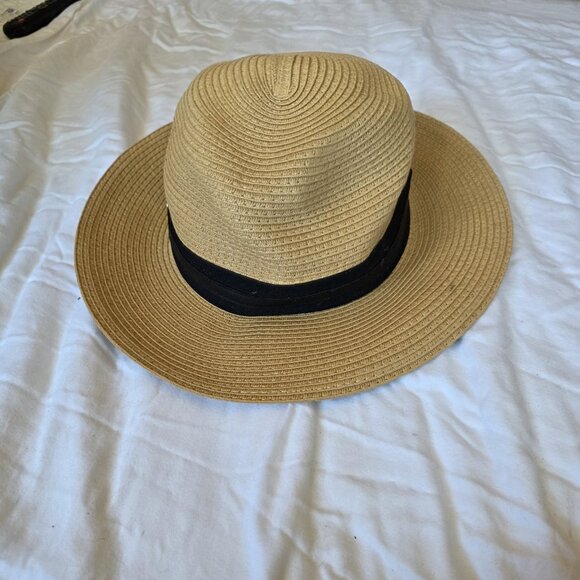 VINCE CAMUTO 100% PAPER STRAW ADJUSTABLE WIDE Brim HAT One Size - Picture 2 of 3